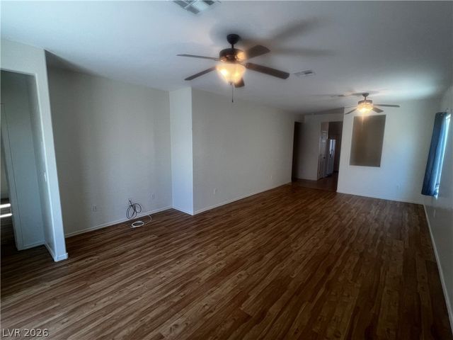 2925 Ivorybill Way, North Las Vegas, NV 89084