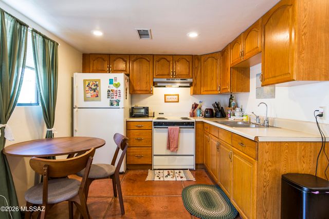 215 S Cherry Avenue, Tucson, AZ 85719