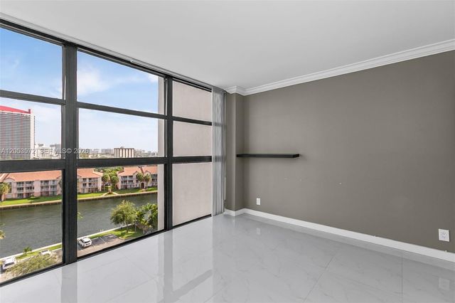 200 Leslie Dr 930, Hallandale Beach, FL 33009
