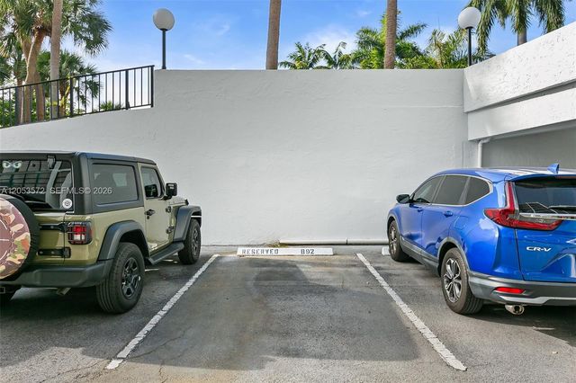 200 Leslie Dr 930, Hallandale Beach, FL 33009