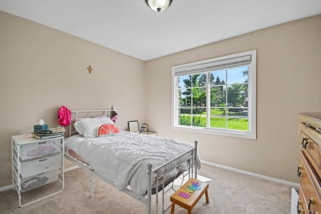 40020 N Adelphi Avenue, Beach Park, IL 60099