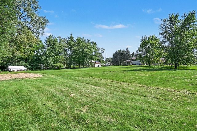 40020 N Adelphi Avenue, Beach Park, IL 60099