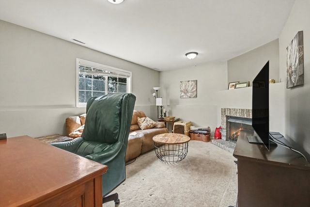 40020 N Adelphi Avenue, Beach Park, IL 60099