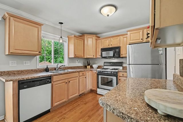 40020 N Adelphi Avenue, Beach Park, IL 60099