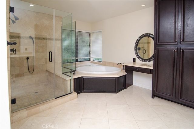 24371 Crestview Drive, Newhall, CA 91321