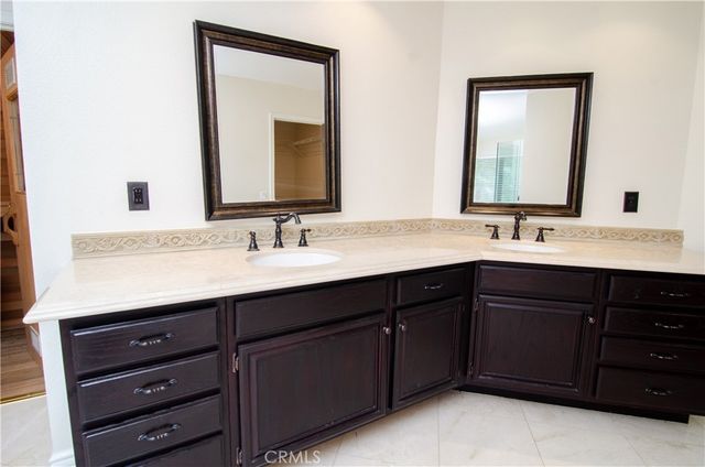 24371 Crestview Drive, Newhall, CA 91321