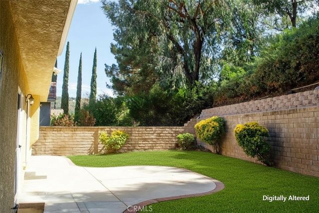 24371 Crestview Drive, Newhall, CA 91321