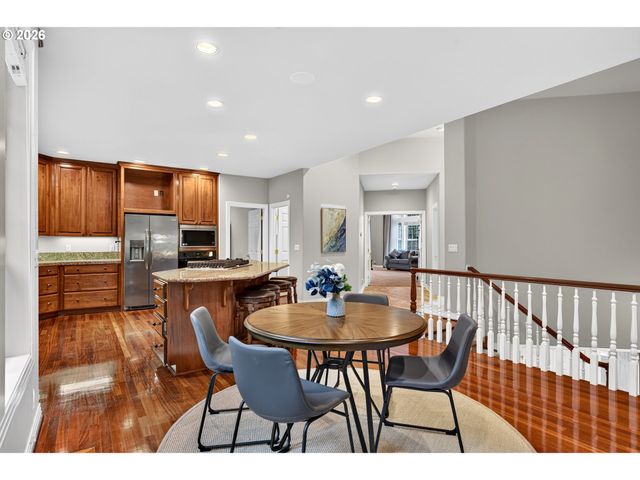 4306 Se AUGUSTA Loop, Gresham, OR 97080