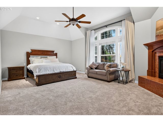 4306 Se AUGUSTA Loop, Gresham, OR 97080