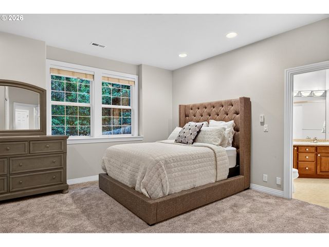 4306 Se AUGUSTA Loop, Gresham, OR 97080