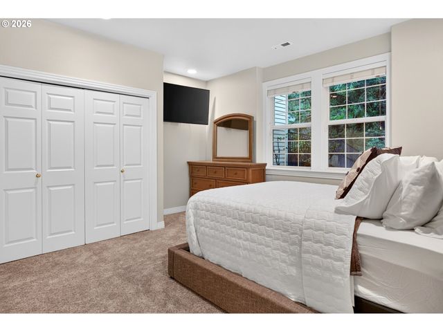 4306 Se AUGUSTA Loop, Gresham, OR 97080