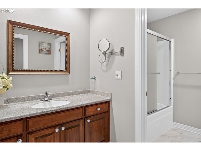 4306 Se AUGUSTA Loop, Gresham, OR 97080