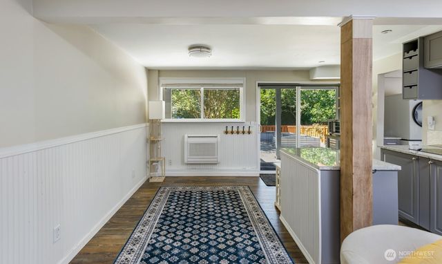 30633 4th Avenue S, Federal Way, WA 98003