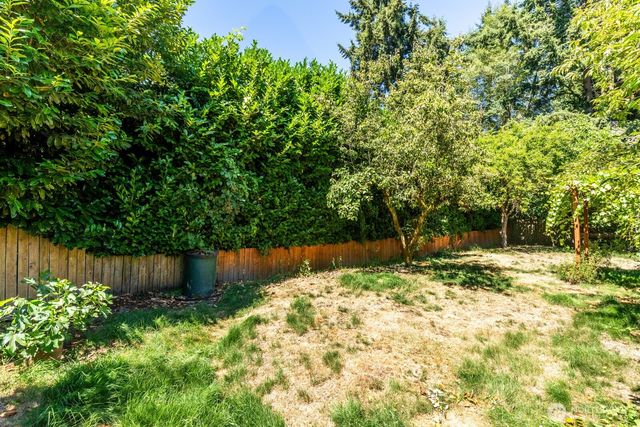 30633 4th Avenue S, Federal Way, WA 98003