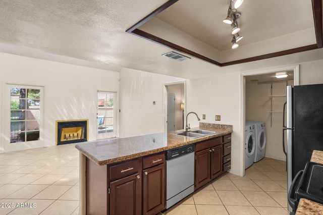 6900 E GOLD DUST Avenue 144, Paradise Valley, AZ 85253