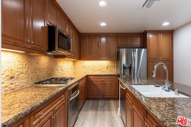 12975 Agustin Place 113, Los Angeles, CA 90094