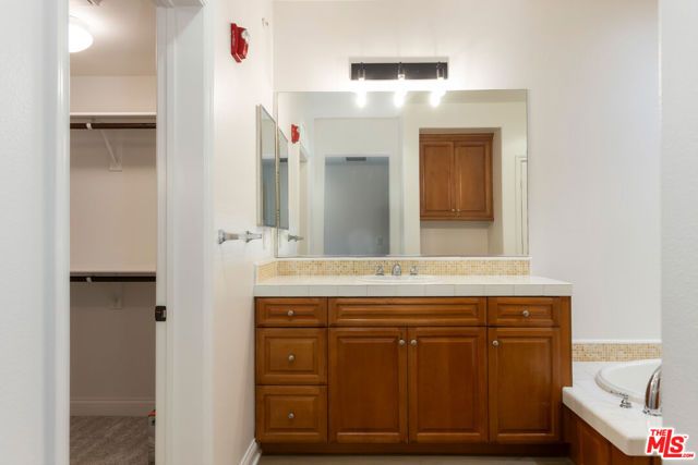 12975 Agustin Place 113, Los Angeles, CA 90094