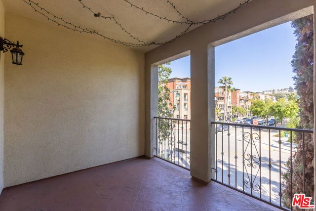 12975 Agustin Place 113, Los Angeles, CA 90094