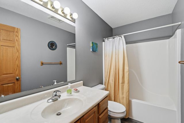 6328 Freedom Lane NW, Rochester, MN 55901