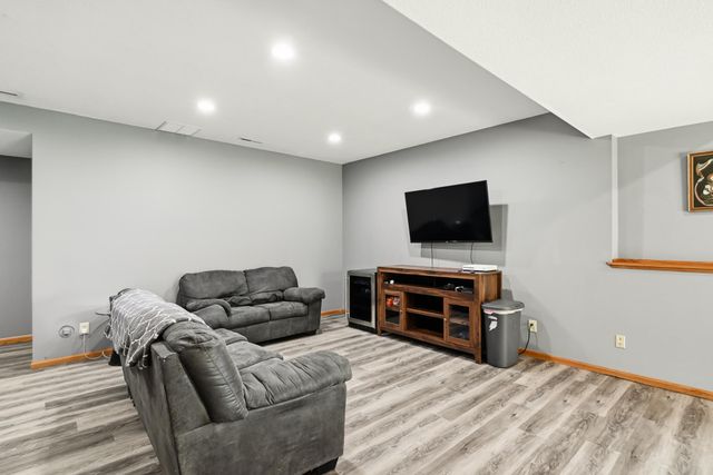 6328 Freedom Lane NW, Rochester, MN 55901