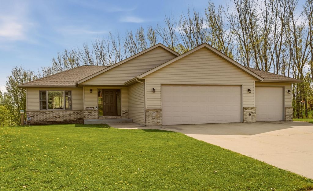 6328 Freedom Lane NW, Rochester, MN 55901