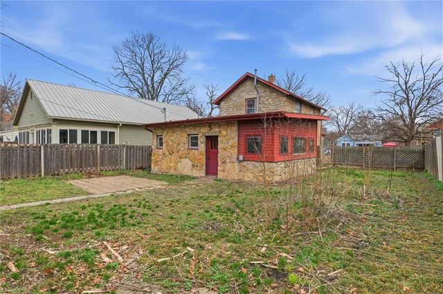 1341 Rhode Island Street, Lawrence, KS 66044