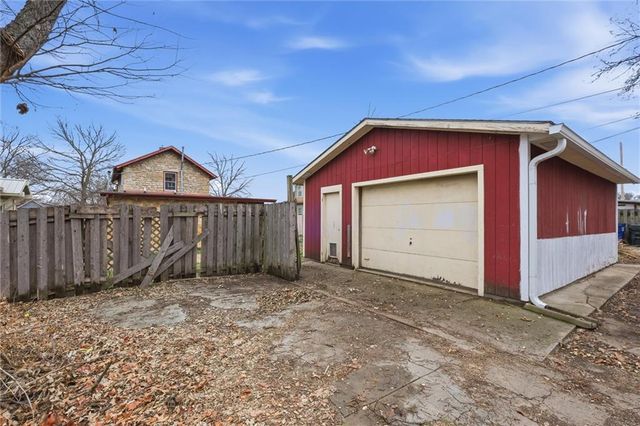 1341 Rhode Island Street, Lawrence, KS 66044