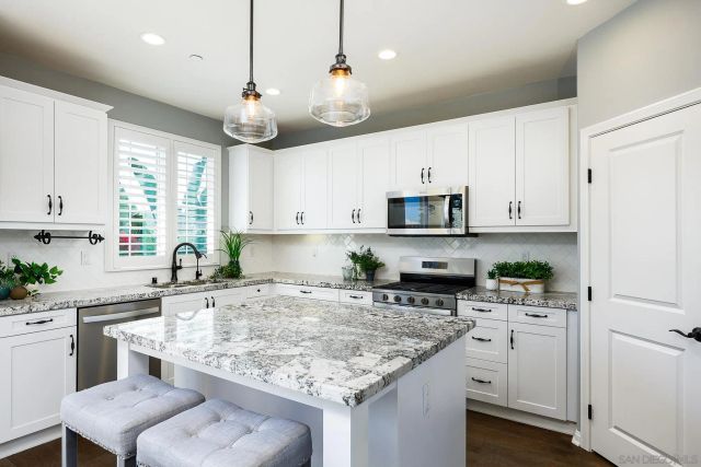 16291 Veridian Cir, San Diego, CA 92127