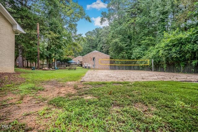 221 Howell Street 100a, Chapel Hill, NC 27514