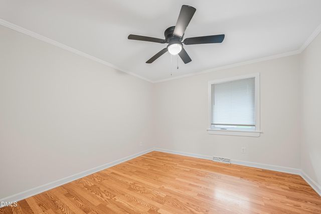 221 Howell Street 100a, Chapel Hill, NC 27514