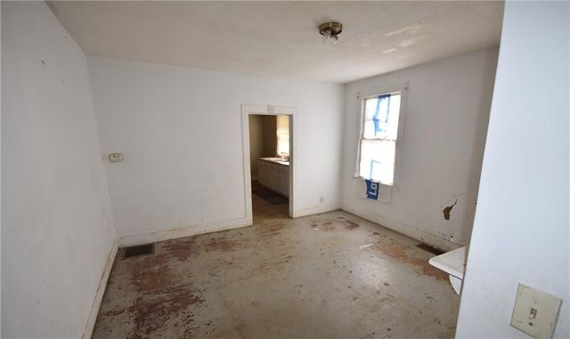 68 Poplar Street, Porterdale, GA 30014