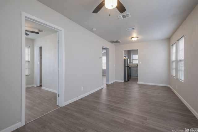 325 S HACKBERRY ST, San Antonio, TX 78203