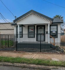 325 S HACKBERRY ST, San Antonio, TX 78203