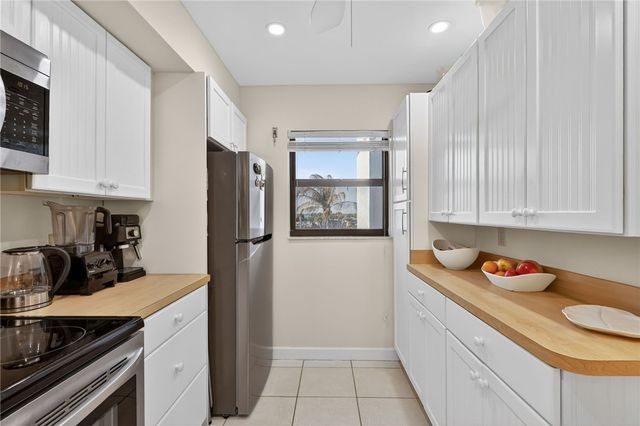 5159 N Highway A1a None 315, Hutchinson Island, FL 34949