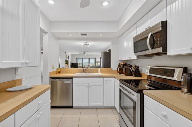 5159 N Highway A1a None 315, Hutchinson Island, FL 34949