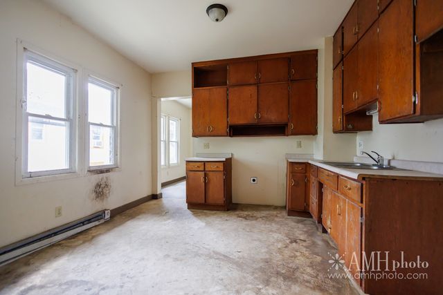 360 S ELM Avenue, Kankakee, IL 60901