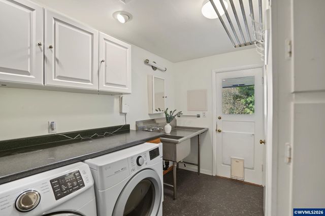 1155 NW 17th St, Corvallis, OR 97330