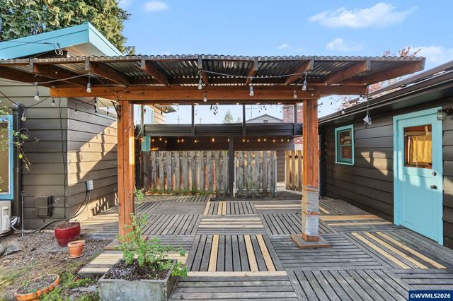 1155 NW 17th St, Corvallis, OR 97330