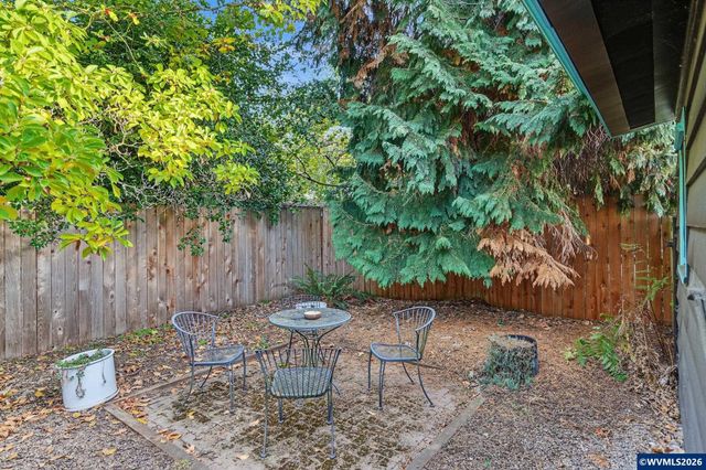 1155 NW 17th St, Corvallis, OR 97330