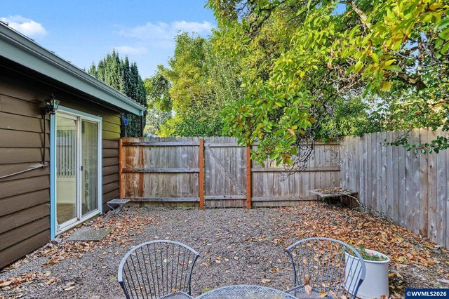 1155 NW 17th St, Corvallis, OR 97330