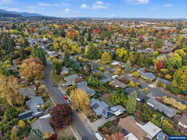 1155 NW 17th St, Corvallis, OR 97330