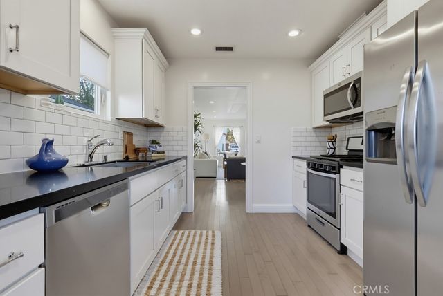 320 Saint Joseph, Long Beach, CA 90814