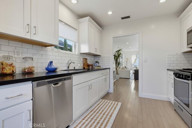 320 Saint Joseph, Long Beach, CA 90814
