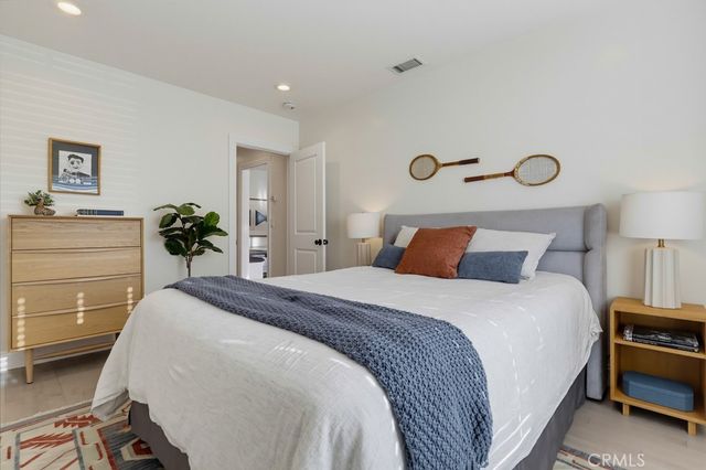 320 Saint Joseph, Long Beach, CA 90814