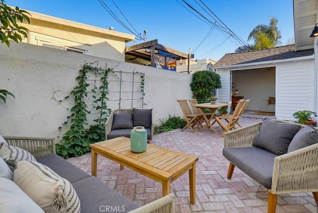 320 Saint Joseph, Long Beach, CA 90814