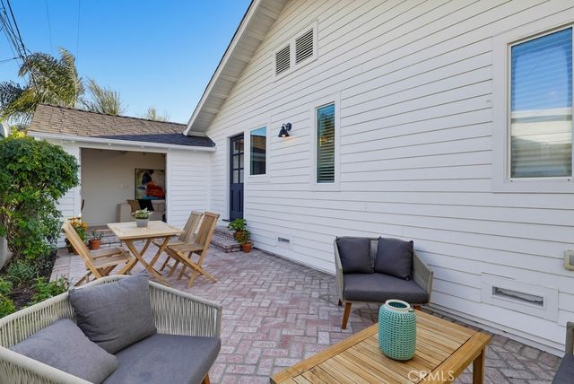 320 Saint Joseph, Long Beach, CA 90814