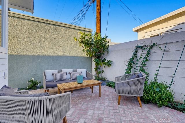 320 Saint Joseph, Long Beach, CA 90814
