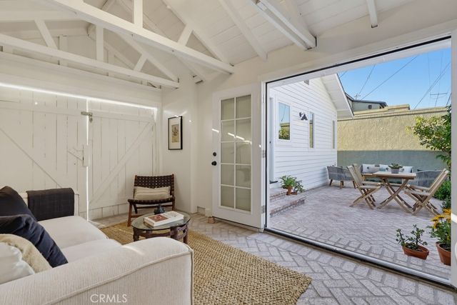 320 Saint Joseph, Long Beach, CA 90814