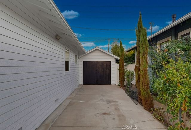 320 Saint Joseph, Long Beach, CA 90814