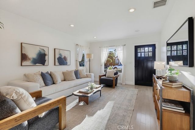 320 Saint Joseph, Long Beach, CA 90814